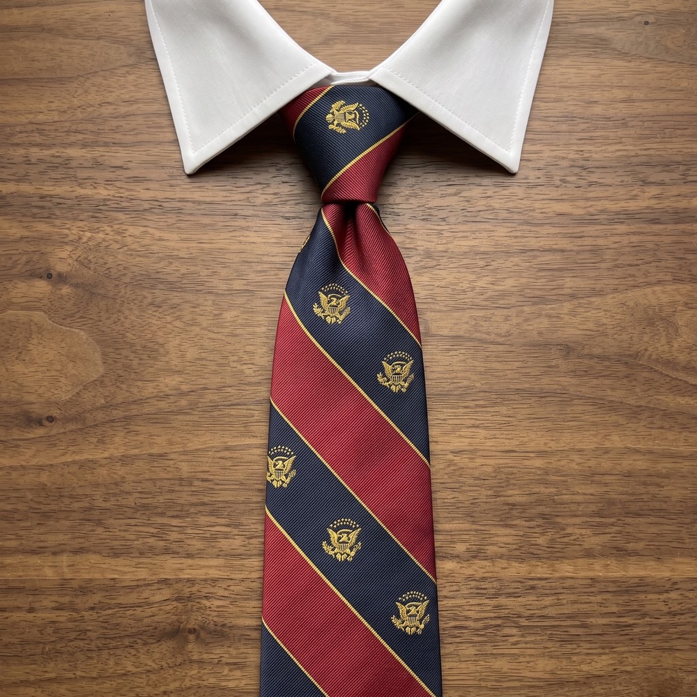Vintage Hampton Hall Presidential Seal White House Eagle Repp Stripe Silk Tie